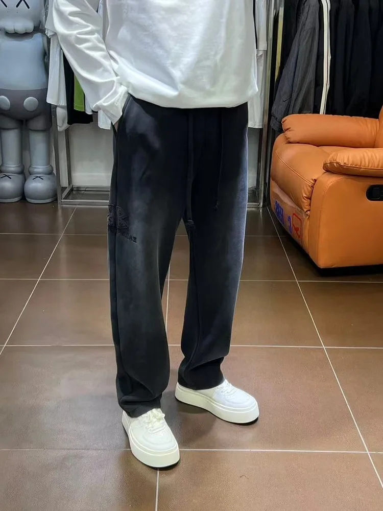 

Winter New Fashion Men's Fleece Lined Straight Leg Embroidered Sweatpants Sporty High Street Black Casual Trousers