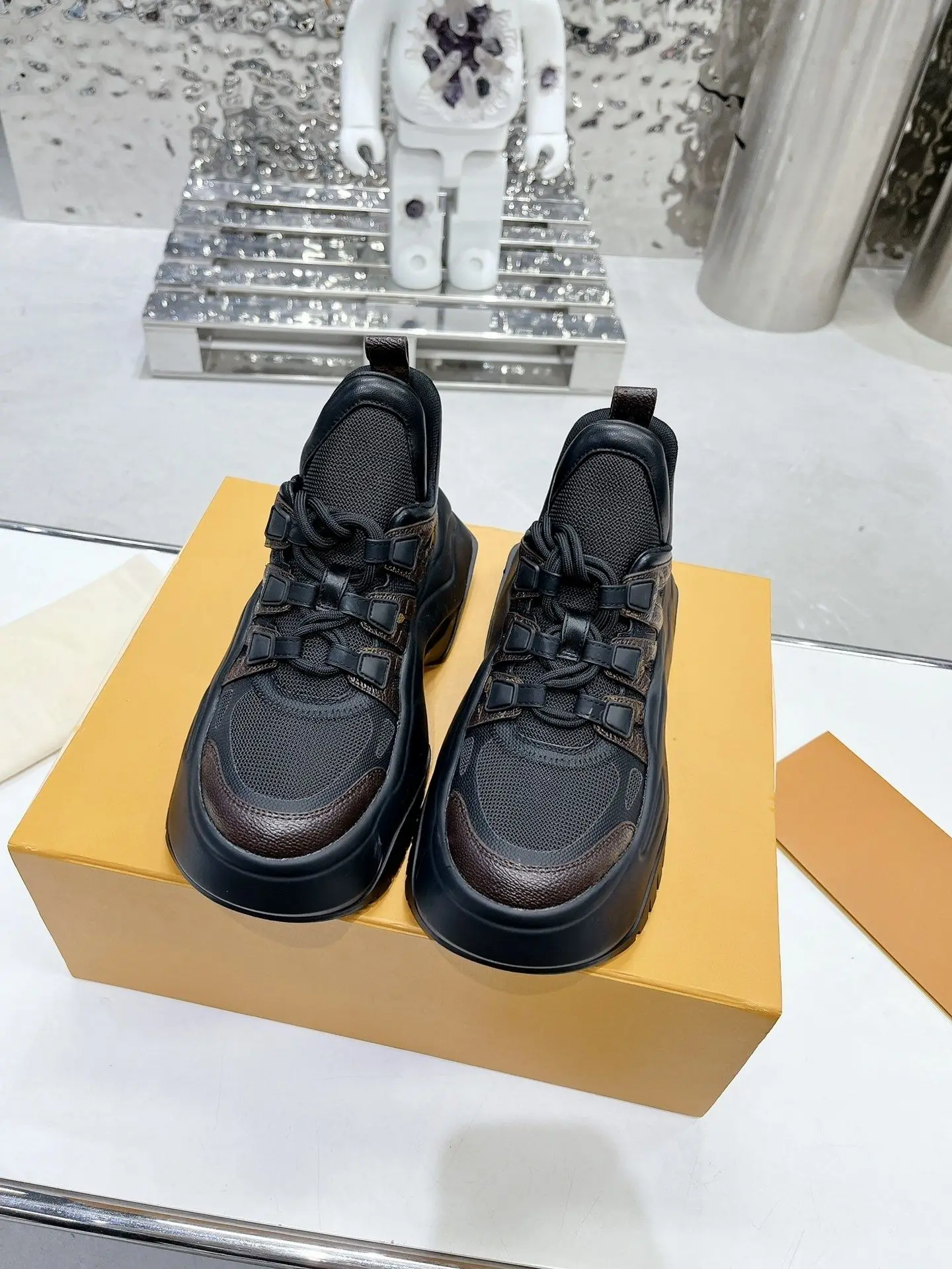 Unisex Trendy Curved Thick Sole Sneakers Mixed Mesh & Textured Leather Splicing Lace-up Daily Athletic Footwear
