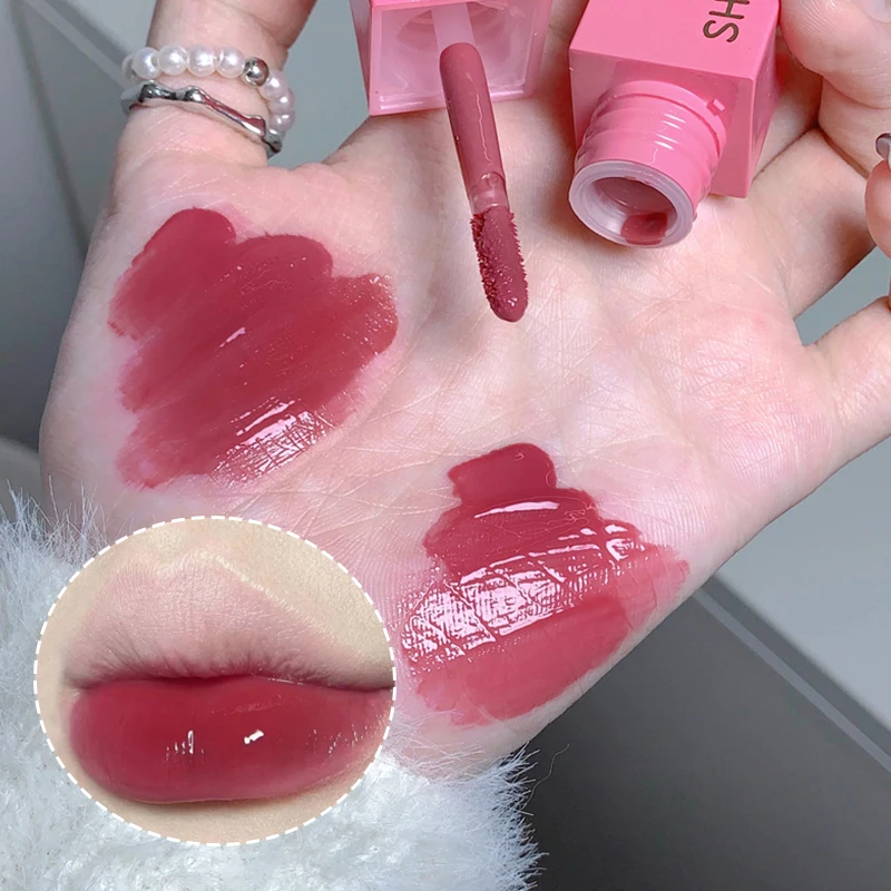 Ice cream mirror water lip glaze moisturizing moisture holding makeup color is not easy to dip cup affordable lipstick