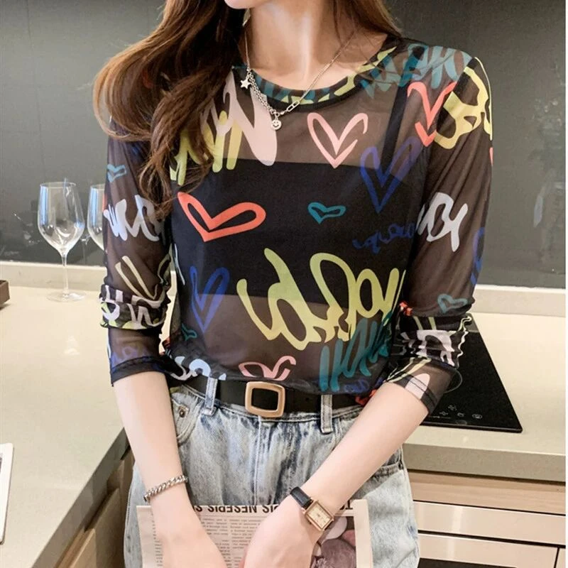 

Spring Sun Protection Clothing Mesh Backing Shirt Graffiti Love Print Round Neck Long Sleeve Top T-Shirt For Women 2024