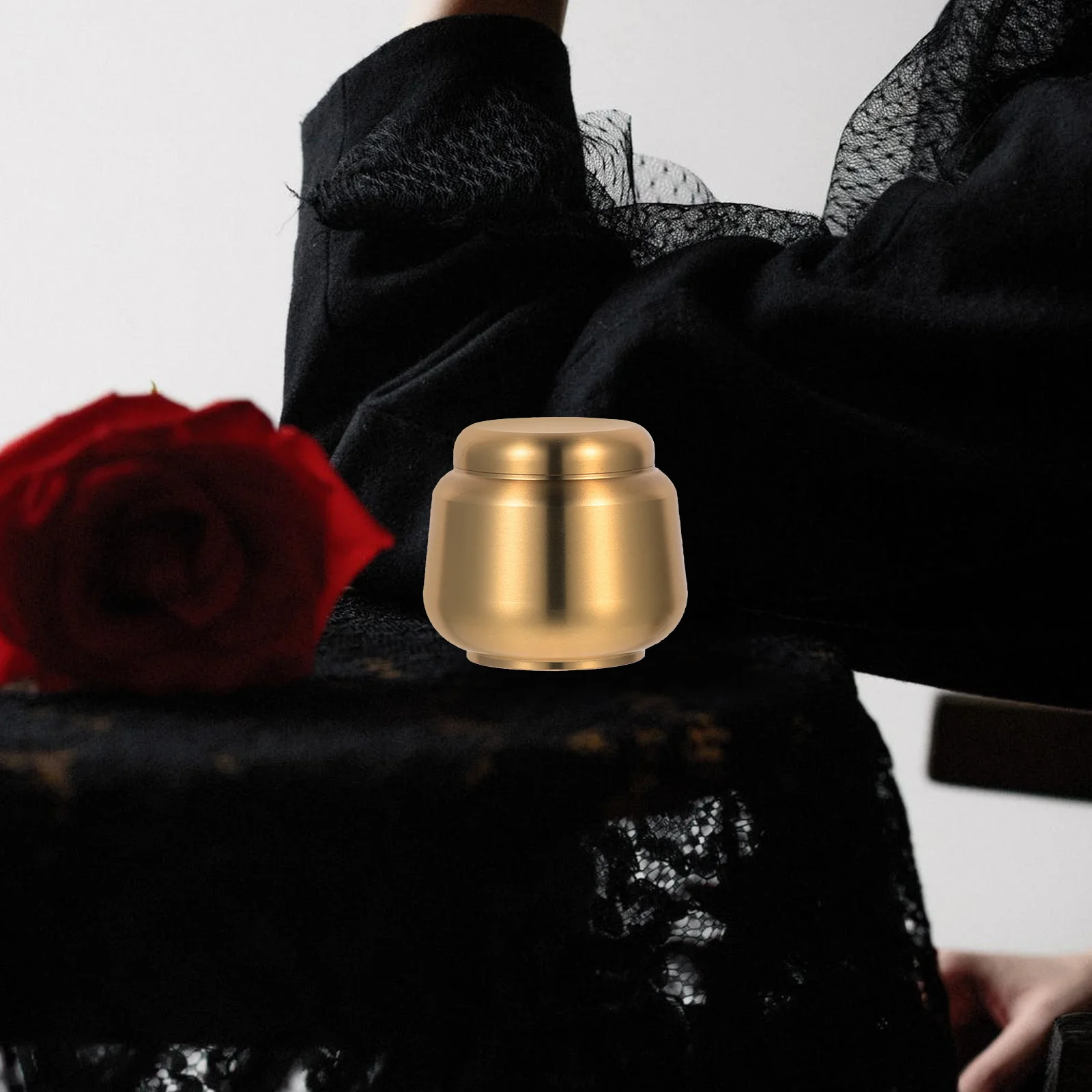 

1pc Mini Copper Ashes Urn Small Round Pet Cinerary Casket Premium Storage Jar For Ashes Tea Copper Pet Funeral Box