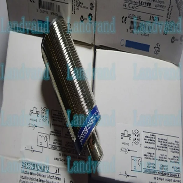 

Xs530b1dam12 Brand New Original Spot Plc