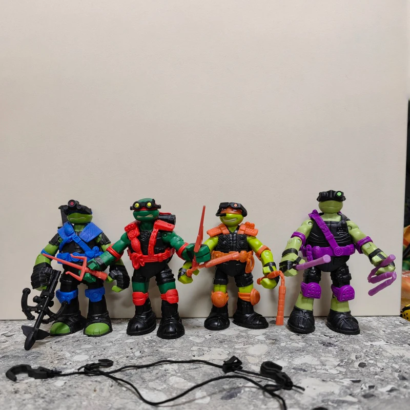 

Original Turtles Action Figure With Weapons Raphael Michelangelo Leo Donatello Figurine Model Toy Ornament Gifts