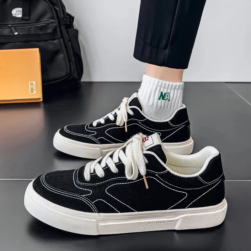 

Men'S Casual Board Black Vulcanized Canvas New Students Comfortable Non-Slip Outdoor Solid Color Sports Shoes Red