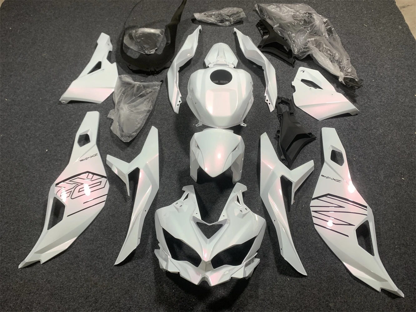 High Quality Fairings ZX25R ZX4R 2021 2022 2023 Unpainted Motorcycle Accessories Fairing Kit for KAWASAKI ZX 25R ZX 4R 21-23