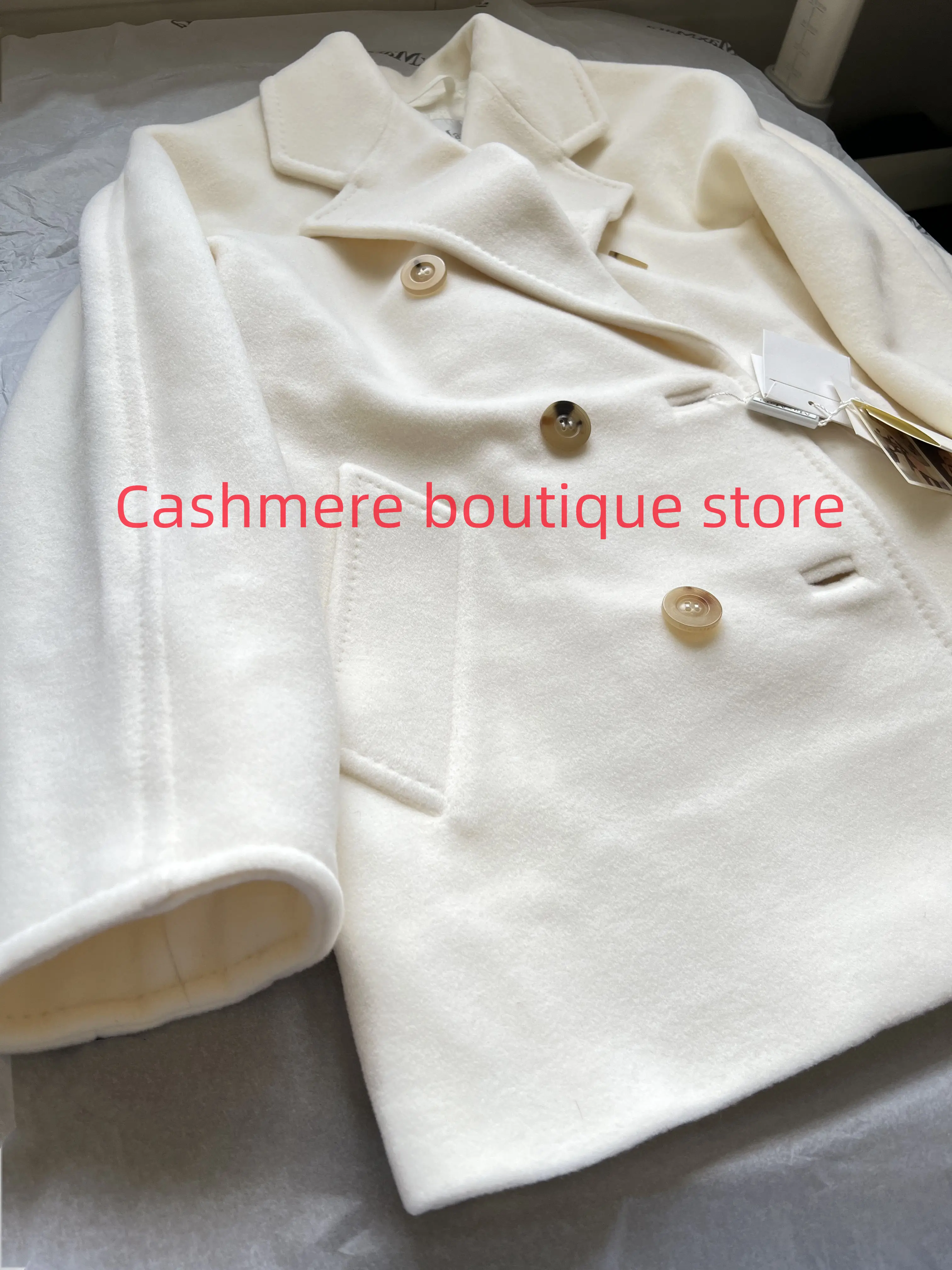 High-end Cashmere Coat Women Autumn Winter Short White Wool Coat Female Classic Double Breasted Loose Camel Black Coat 101801