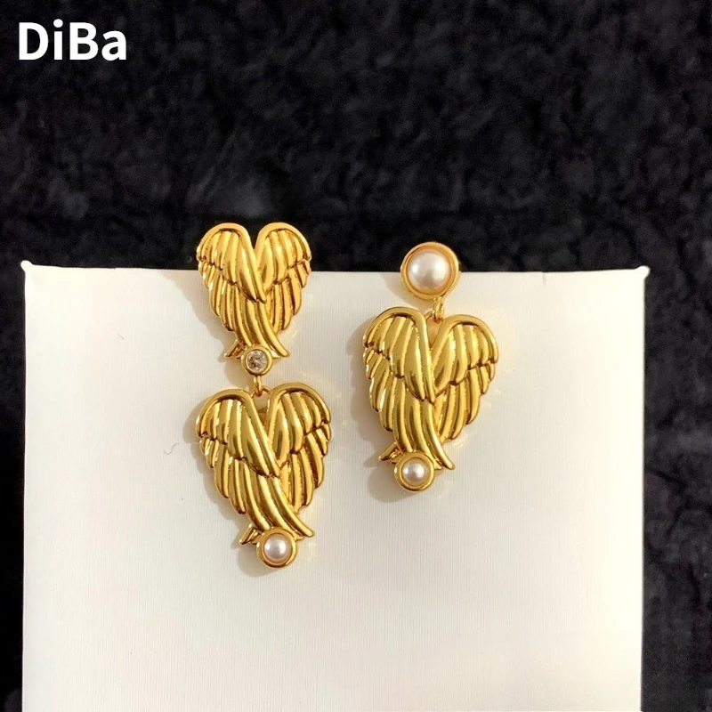 

Trendy Jewelry Elegant Temperament Heart-Shaped Asymmetric Simulated pearl Earrings For Women Accessories Gifts Dropshipping