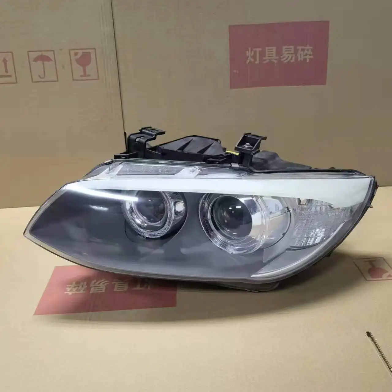 

Передняя фара для bmw e92 e93 320i 325i 330i 2010 в комплекте