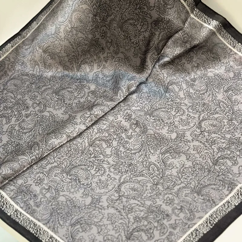 Simple Printed Scarf for Women Spring and Summer Retro Paisley Small Square Towel Multi-Functional Decoration Ladies