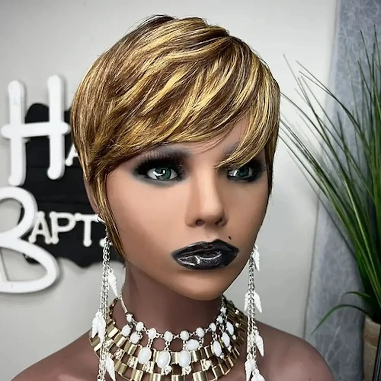 CUZ of HAIR Ombre Dark Brown Honey Blonde Highlight Synthetic Short Straight Pixie Cut Hair Bob Wigs With Bangs For Black Woman