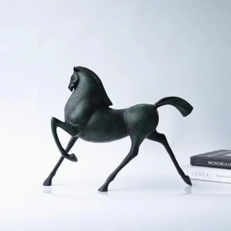 Modern Horse Ornaments Bedroom Living Room Home Accessories Miniatures Table Figurines Wedding Gifts Sculpture Room Decoration