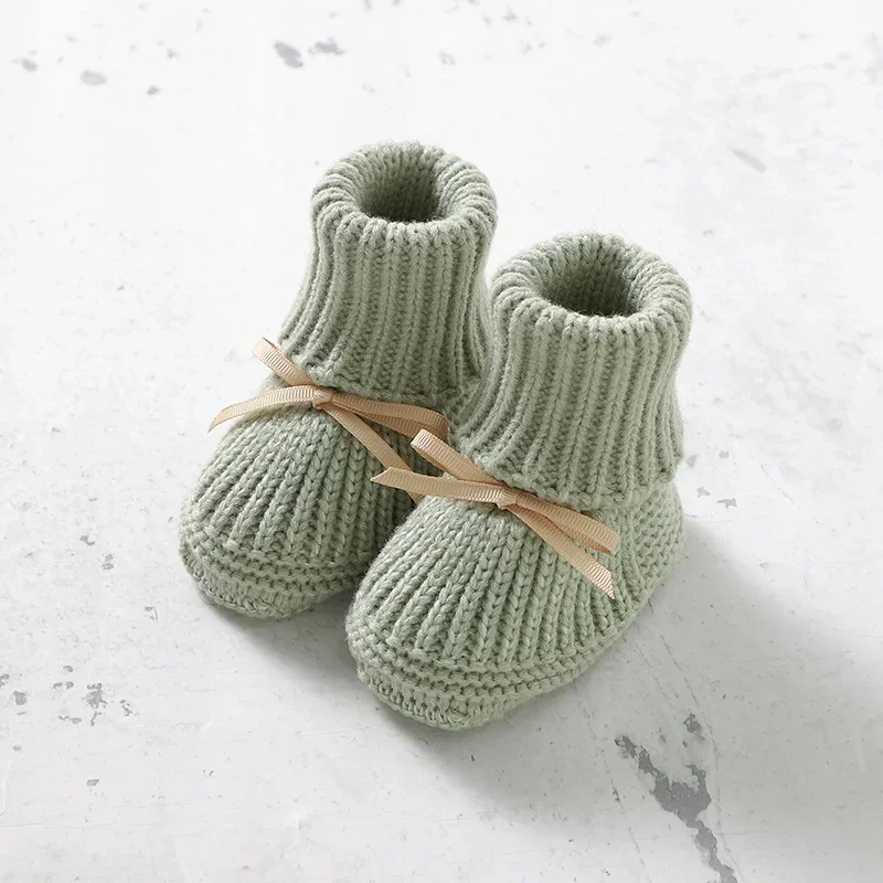 Newborn Baby Shoes Knit Infant Girls Boy Boots Cute Butterfly-knot Accessories Hats Gloves Jumpsuit Toddler Walk Bed Shoes 0-18M