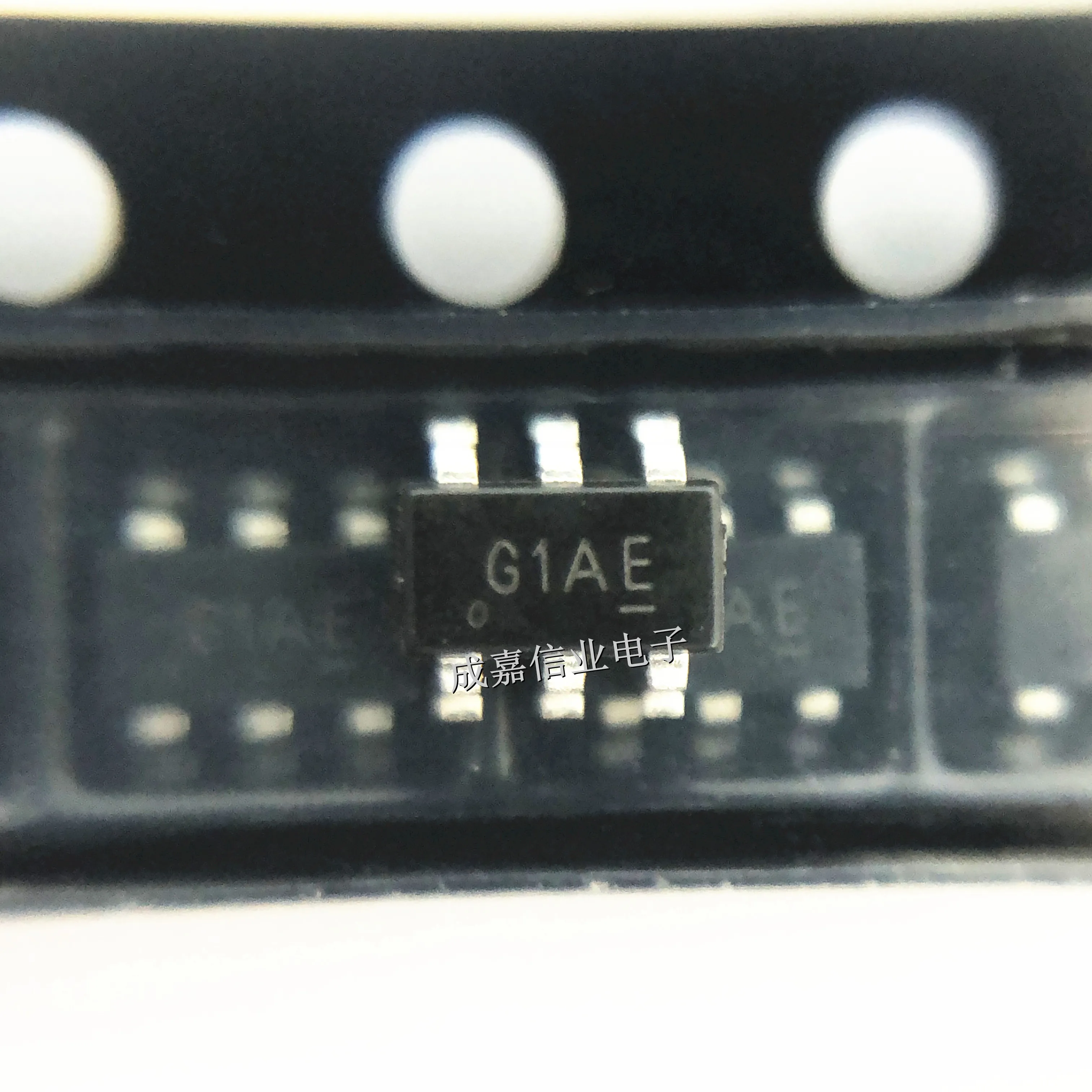 

10 шт./лот ETA1467S2G SOT-23-6 MARKING;G1 Микросхема питания DC-DC 4,5В~18В 3А 700кГц