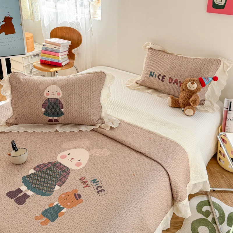 Silky Cotton Cartoon Quilted Bedspread Set 3pcs - Large Placement Print, Lace Trim Sheet, All-Season Qulilt King Size