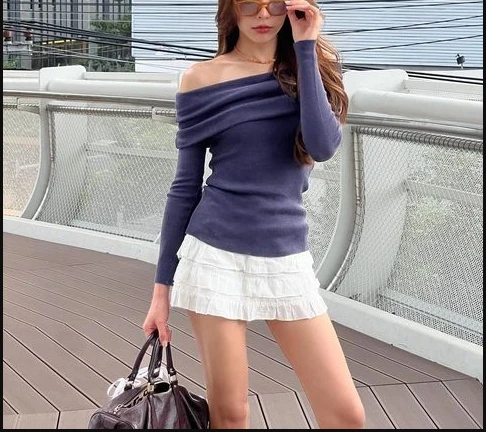 Long sleeves with a straight shoulder clavicle for Women 2024 Autumn Casual pure jade top Slim Fit Babes Base Layer for Ladies