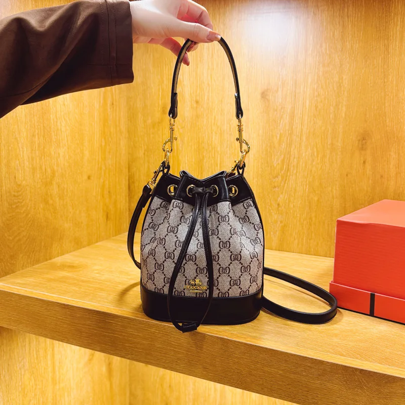 حقيبة كتف ريترو أنيقة 2025 جديدة للنساء، محفظة كروس مطبوعة فاخرة، حقيبة دلو عصرية لجميع المناسبات #1