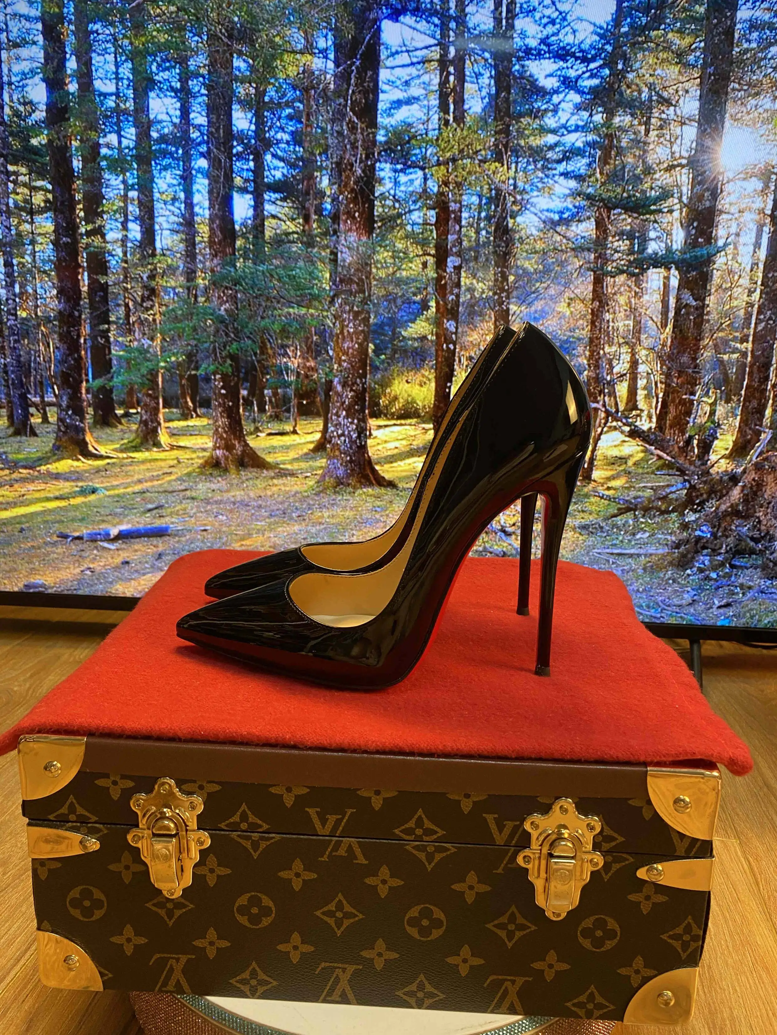 New Spring 12cm Socialite Super High Heels Black Classic Versatile Patent Leather Fine Heel Professional Plus Size Single Shoes