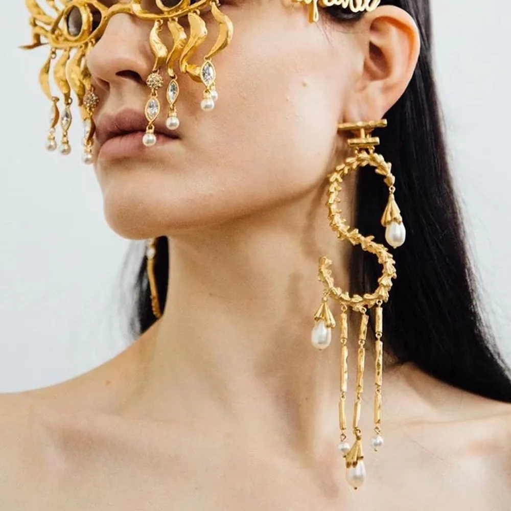 Übertriebene Metall-Ohrringe mit großen S-Buchstaben für Damen, modischer Schmuck, Statement-Ohrringe für Partys und Shows, Accessoire