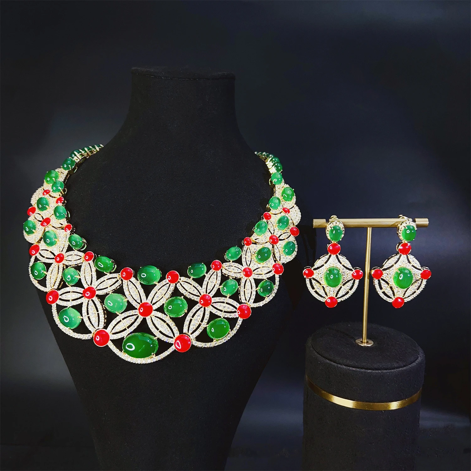 

New Original Jewellery Summer Translucent Green Onyx High Quality Necklace Earrings Women Dress Bridal Event Prom Party M-386