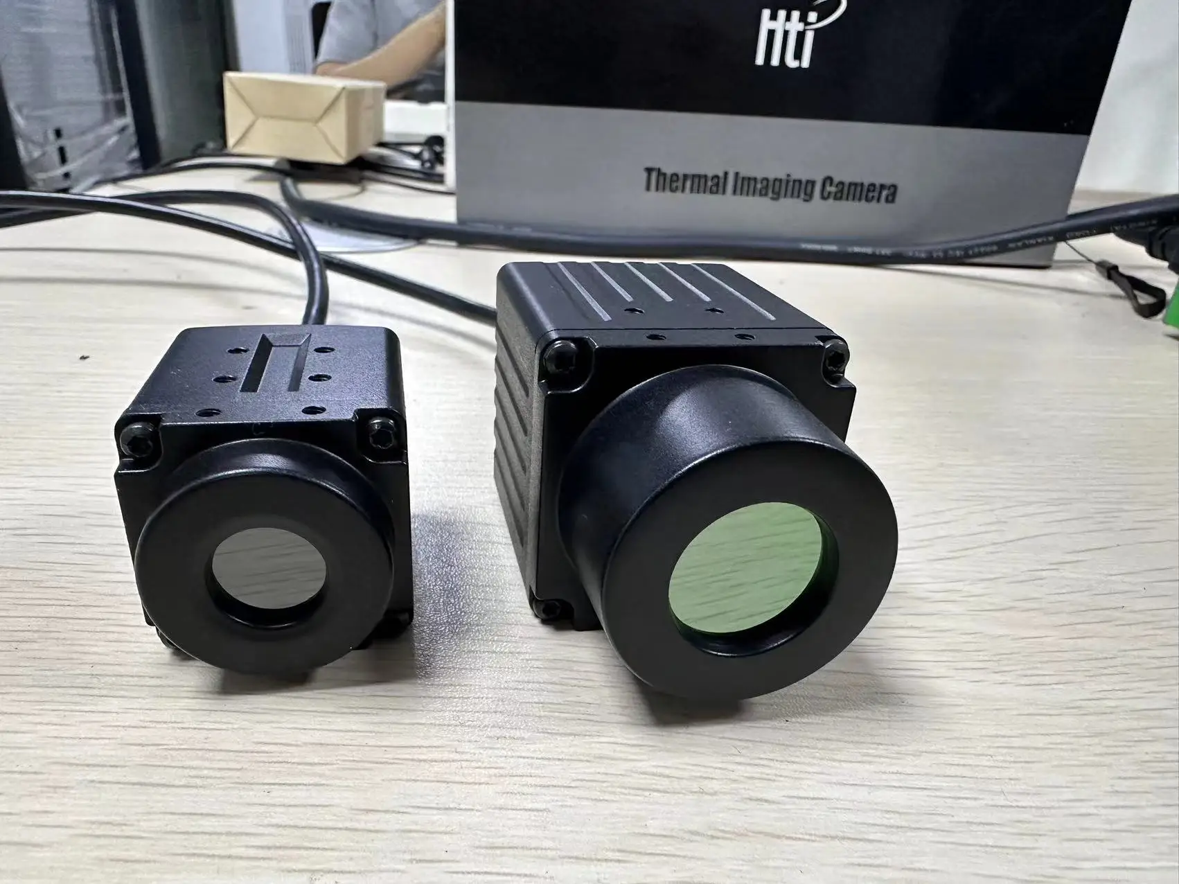 2025JPC-256 AI Monitor Carplay de 7 polegadas Câmera Térmica Construída ECU Câmera de Imagem Térmica Automotiva Câmera Infravermelha AI Térmica