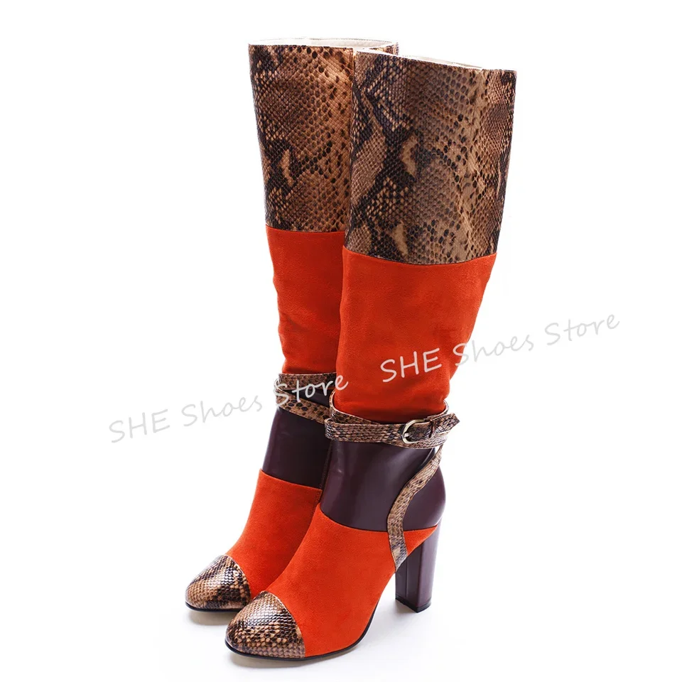 

Модные разноцветные женские сапоги из змеиной кожи, пряжка ремня, острый носок, сапоги до колена на массивном каблуке, женские модельные длинные сапоги