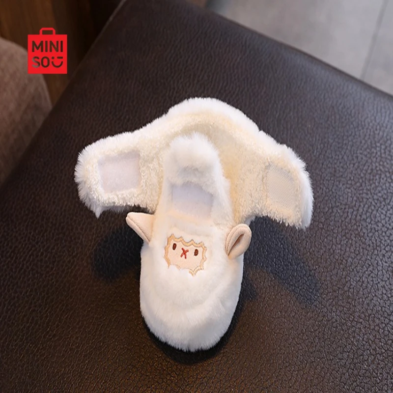 حذاء Miniso 2025 للأطفال من عمر 0 إلى 12 شهرًا، نعل ناعم مبطن بالصوف للشتاء للمشايات الأولى لحديثي الولادة والرضع #6