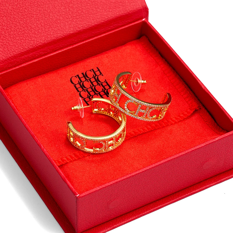 أقراط مجوفة على شكل CH C مرصعة بالزركون بالكامل باللون الذهبي والفضي وتصميم عتيق فاخر للحفلات اليومية