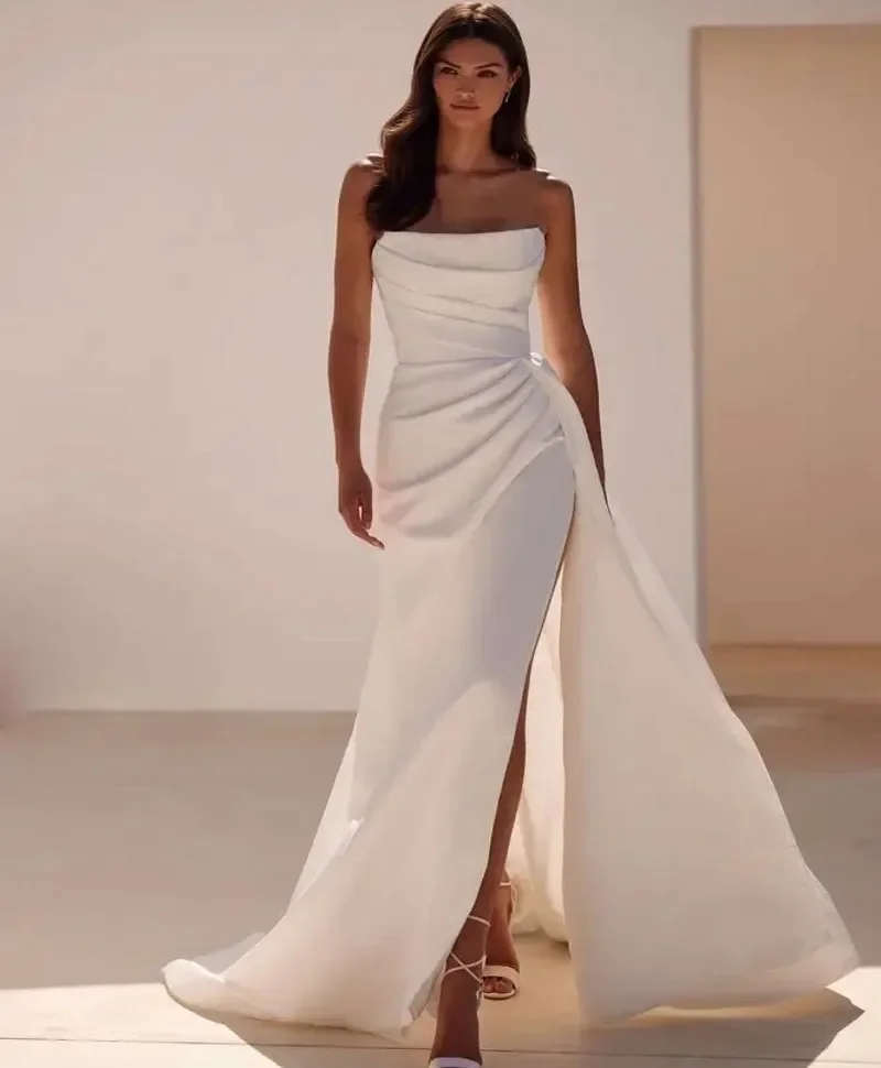 

Simple Mermaid Wedding Dresses 2026 Strapless Pleat Side Slit Sweep Train Satin Bride Gowns Boho Customised Vestido De Casamento