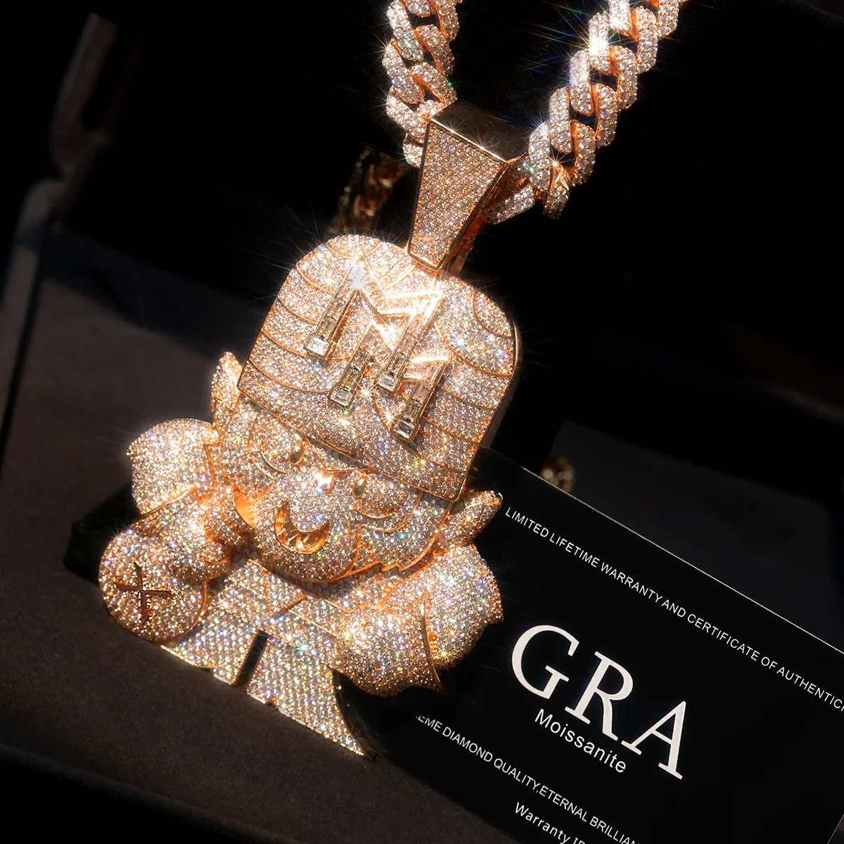 Iced-Out Custom Mosaic-set moissanite “Hip-Hop Monkey with Money Bag” pendant—the perfect gift for Mother's Day and Father's Day