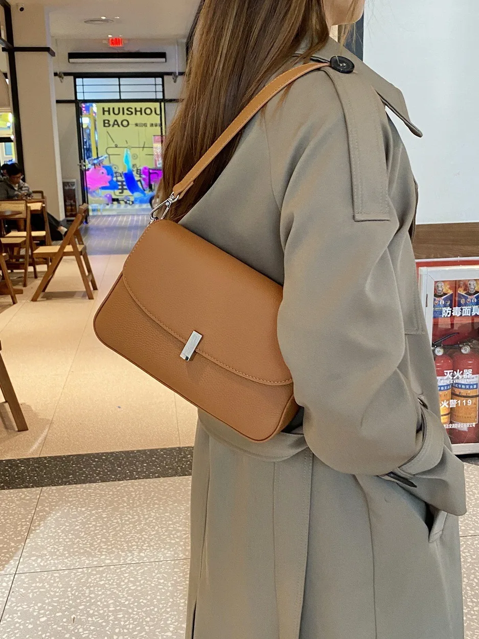 

Women's Real Cow Leather Shoulder Bags Female Fashion Luxury Commute Soft Handbags Ladies Retro Cowhide Crossbody Underarm Bag