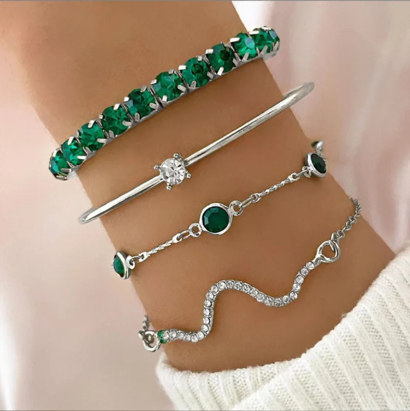 4 ชิ้น/เซ็ตแฟชั่นงูอัญมณีสีเขียวกําไลข้อมือ Rhinestone สร้อยข้อมือโลหะสําหรับผู้หญิงวันเกิดงานแต่งงานเครื่องประดับของขวัญ