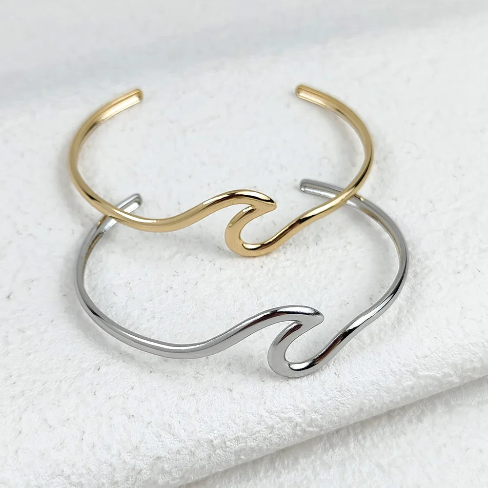 여성을위한 간단한 웨이브 트위스트 팔찌 스테인레스 스틸 팔찌 쥬얼리 럭셔리 오픈 골드 도금 팔목 팔찌 발렌타인 데이 선물