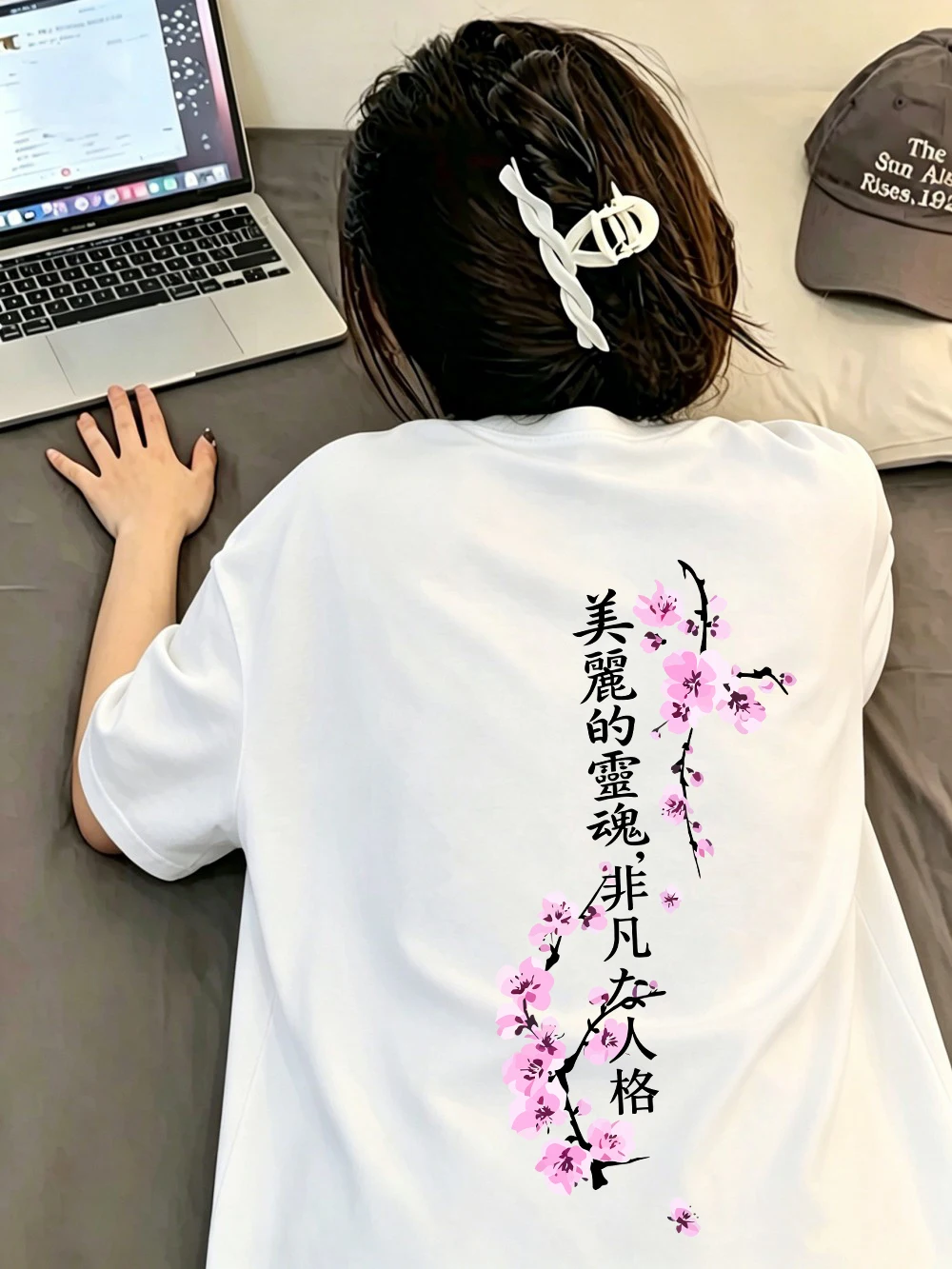 Beautiful Soul Sakura Branches Prints T-Shirts Damen-T-Shirts aus Baumwolle für den Sommer, kurzärmelig, O-Ausschnitt, übergroße Oberteile, weiche Streetwear-Kleidung – Detail 11