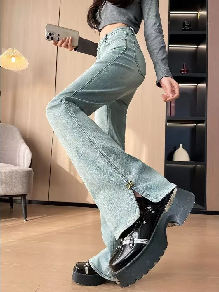 Рисунок 4 - Слегка расклешенные джинсы с высокой