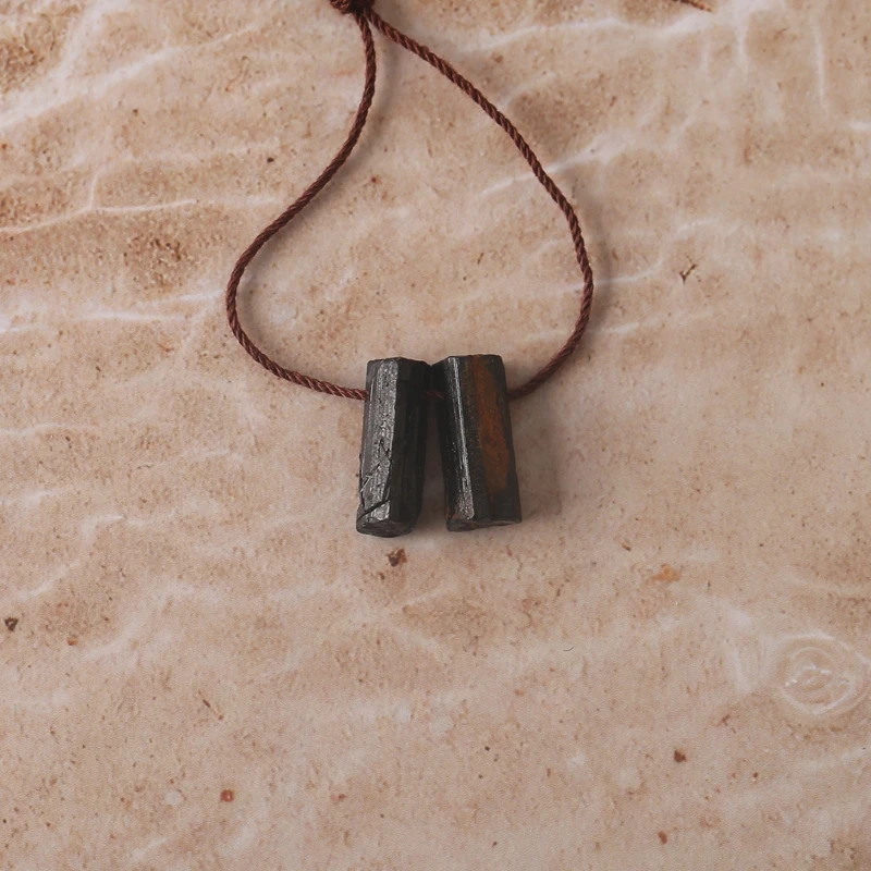 

Натуральный камень, черный турмалин, самородки, серьги, бусины, ювелирные изделия ручной работы, 14x6x5 мм, 2,1 г, модный аксессуар, идеальный подарок