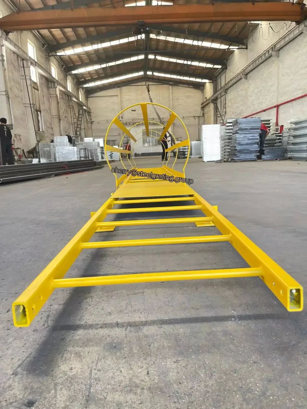 Escalera de pared metálica para techo, capacidad Industrial de seguridad de primera calidad, con jaula, escaleras verticales para Escape contra incendios