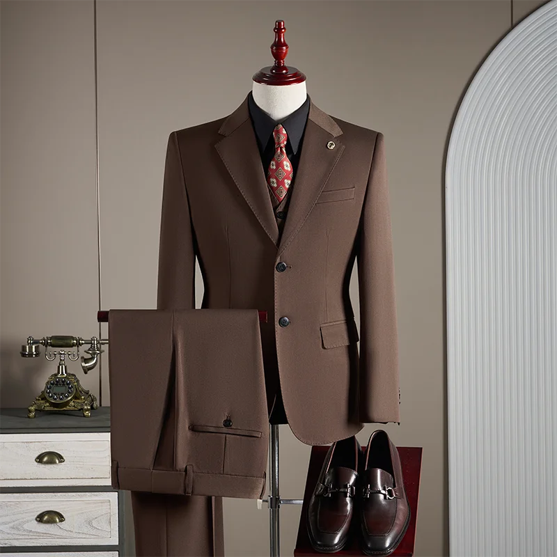 

New high-end, fashionable and stylish wool wedding suit dress, British-style wedding men's business casual suit set of three pie