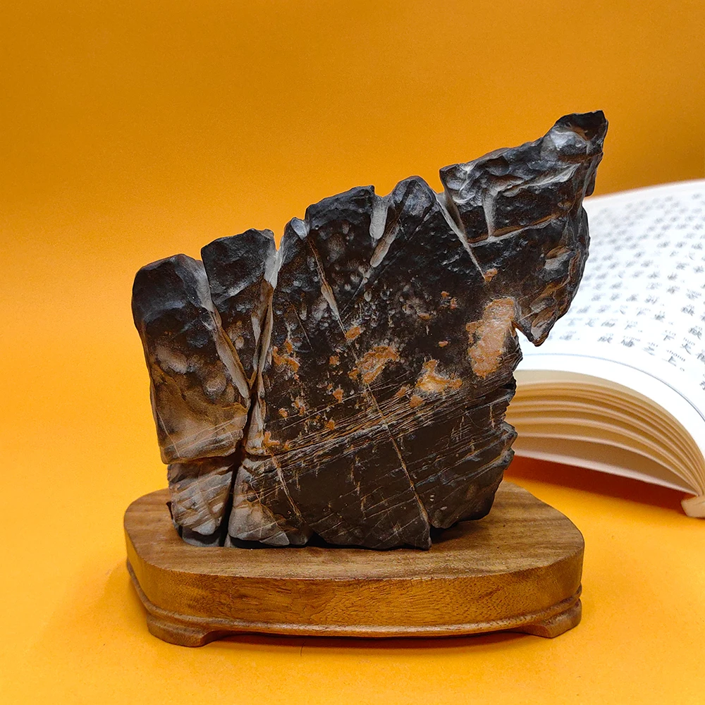 

1PC Cadeau Homme Suiseki Stone Sculpture Stone Collection Asian Natural Stone Office Decoration Rough Stone Mountain Rock