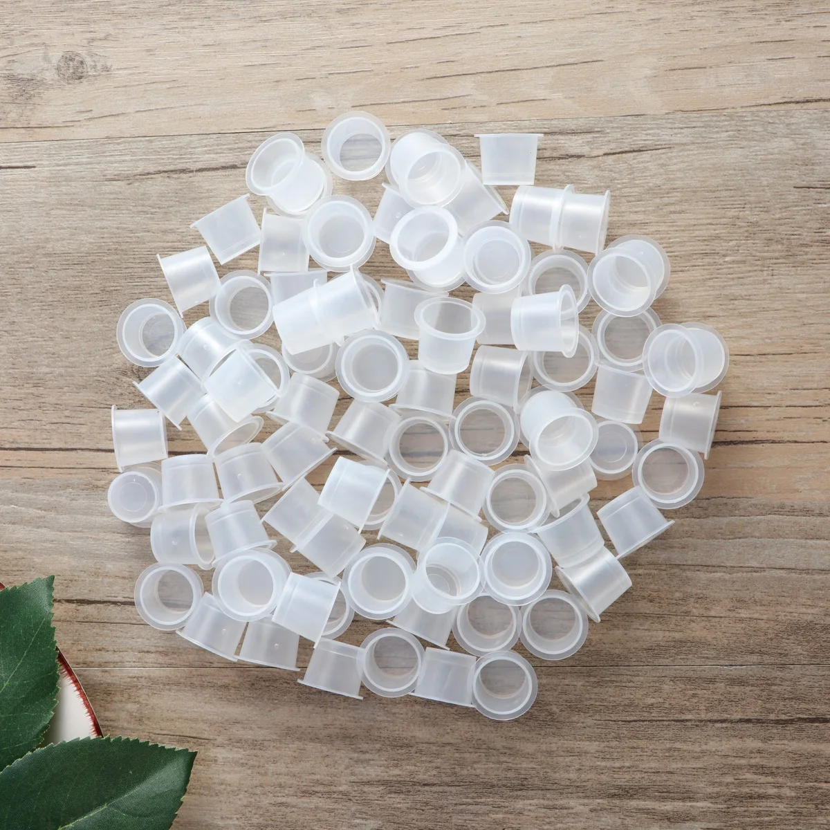 

100Pcs Clear Pigment Cups Professional Grade Tattoo Ink Caps for Lash Extensions Reusable Or Disposable 15Mm