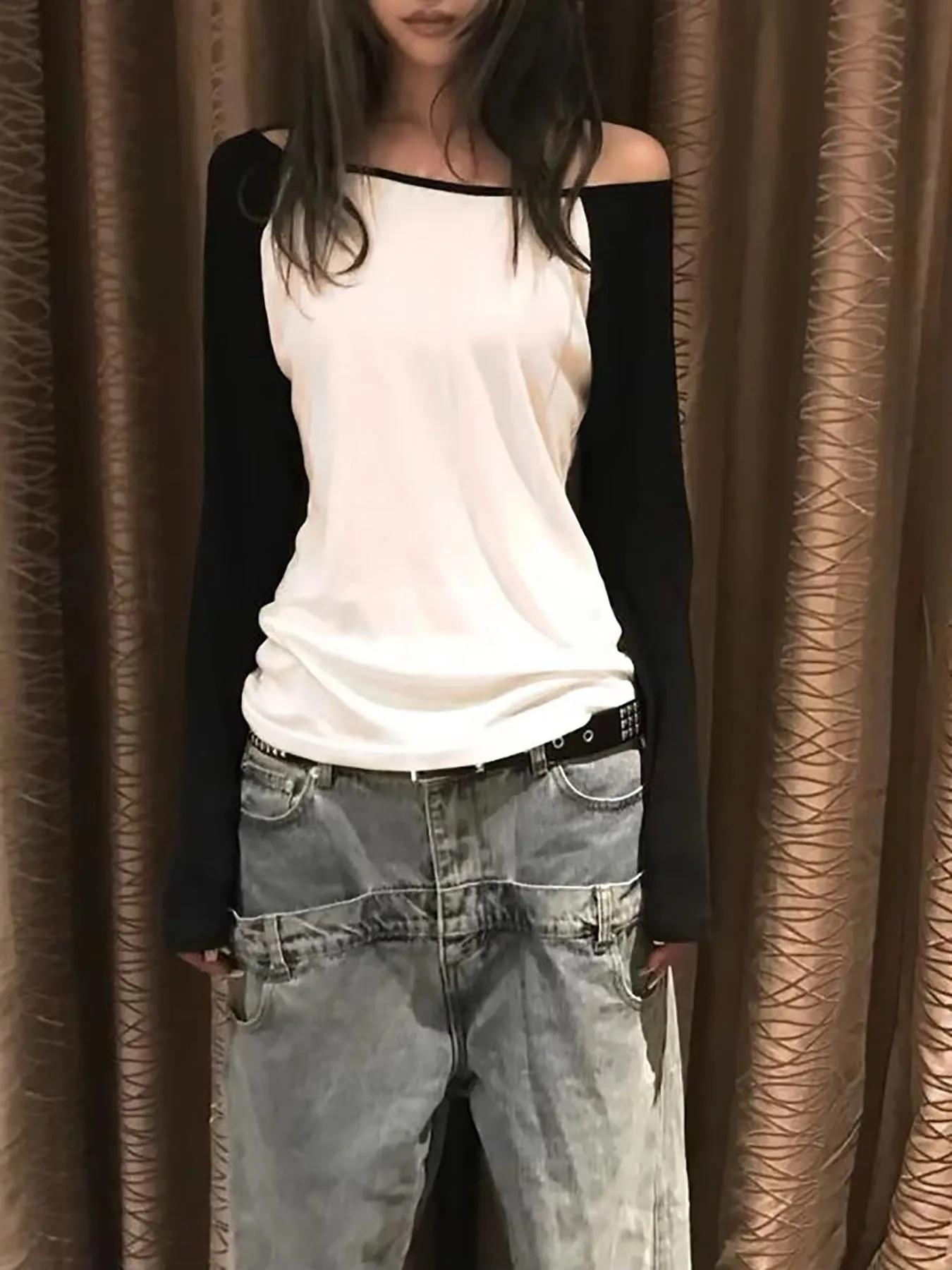 2026 Spring/Summer Season Y2K Black and White Color Blocked Off Shoulder One Collar Slanted Shoulder Long Sleeve Base Shirt