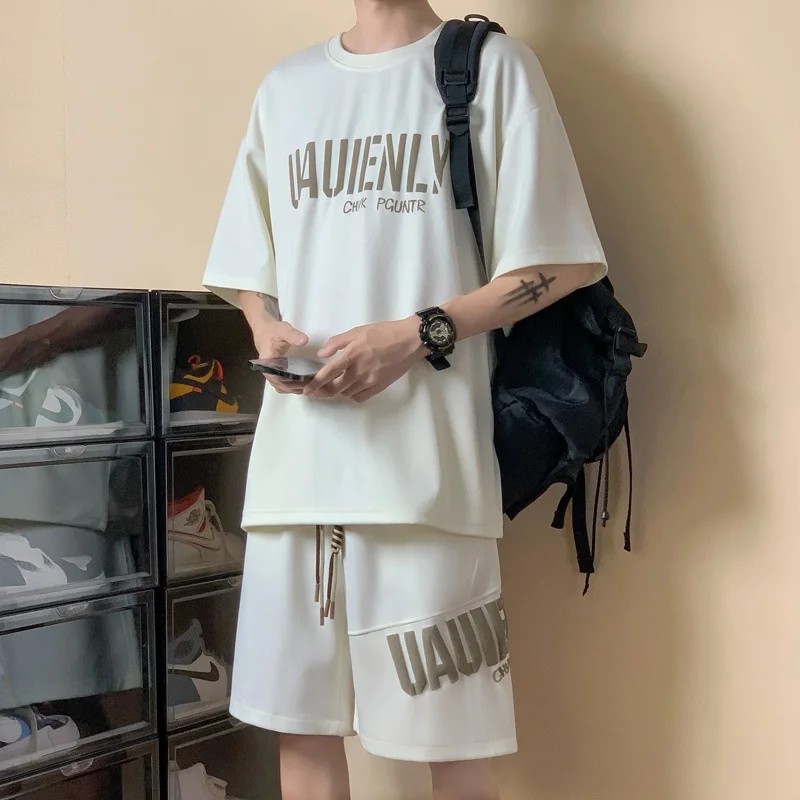 

Летний спортивный комплект для мужчин: футболка с коротким рукавом в американском ретро-стиле с буквенным принтом, свободный крой, дышащий, модный, для подростков