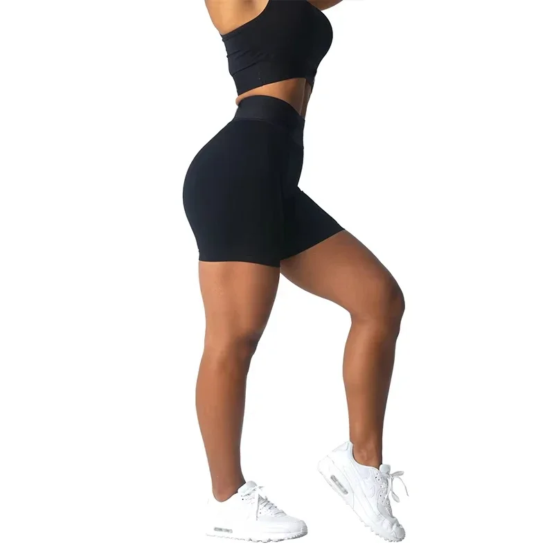 Sport Seamless Shorts Spandex Shorts Woman Fitness Elastic Breathable Hip-lifting Leisure Sports Running image 3