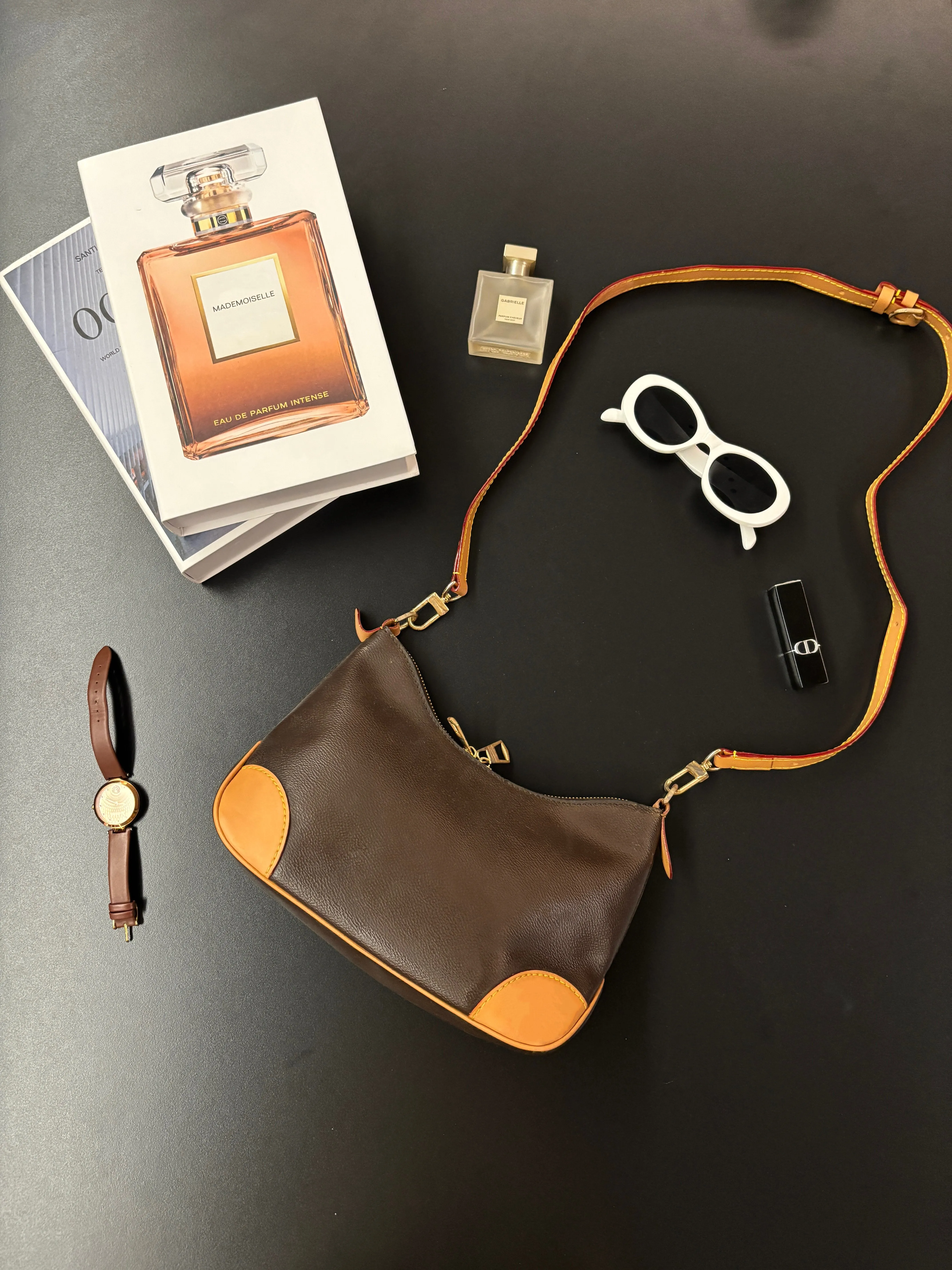 

2026 Новые модные дизайнерские сумки на плечо, женская большая вместительная сумка, женская классическая сумка через плечо с регулируемым ремешком