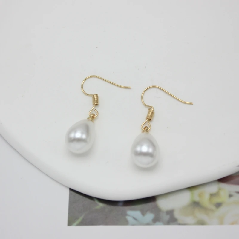NEW Round Imitation Pearl Drop Earrings for Women Pendientes Waterdrop Pendant Jewelry Trend Creative Accessories Imitati