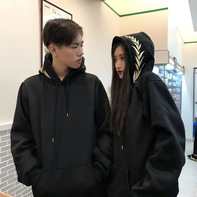 Neuer bedruckter Pullover im koreanischen Stil plus samtverdicktes Kapuzenpullover für Damen im Herbst und Winter