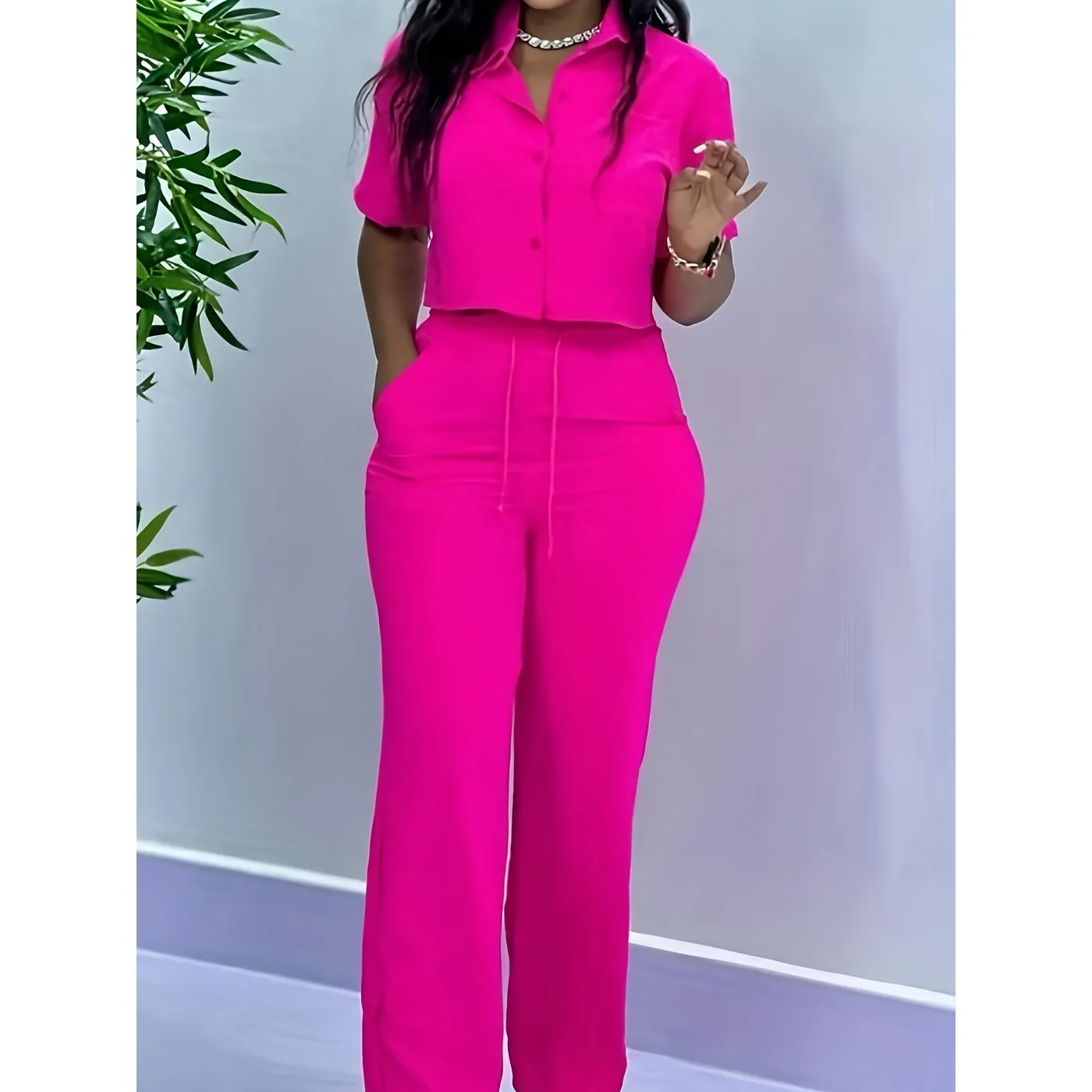 

Повседневная рубашка с лацканами и короткими рукавами на пуговицах с круглым вырезом и широкими брюками, брючный костюм из двух предметов для отпуска