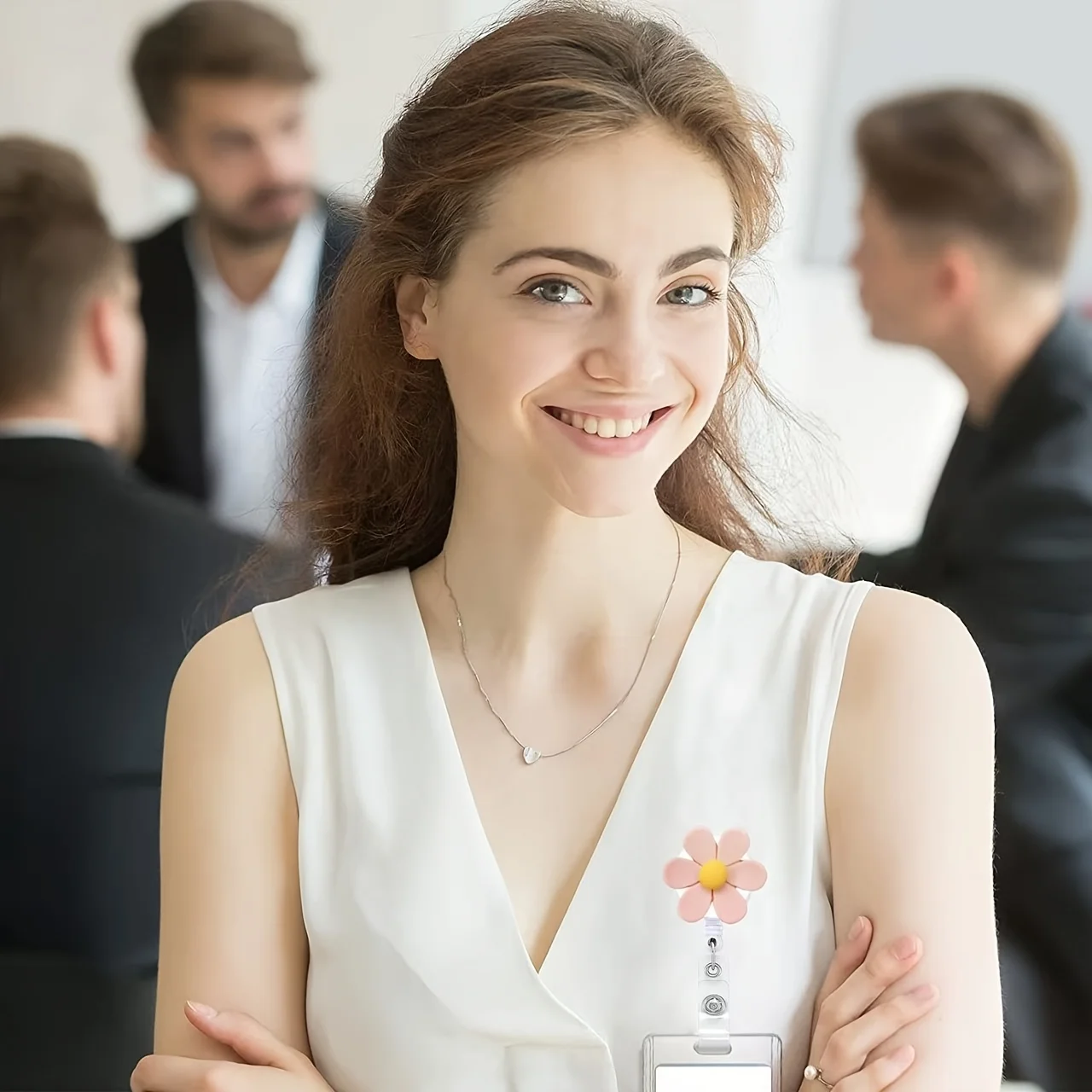 Clips expandibles para insignia de flores 3D, 4 Uds., con cuerda de nailon duradera para médicos, enfermeras, estudiantes, oficina y regalos