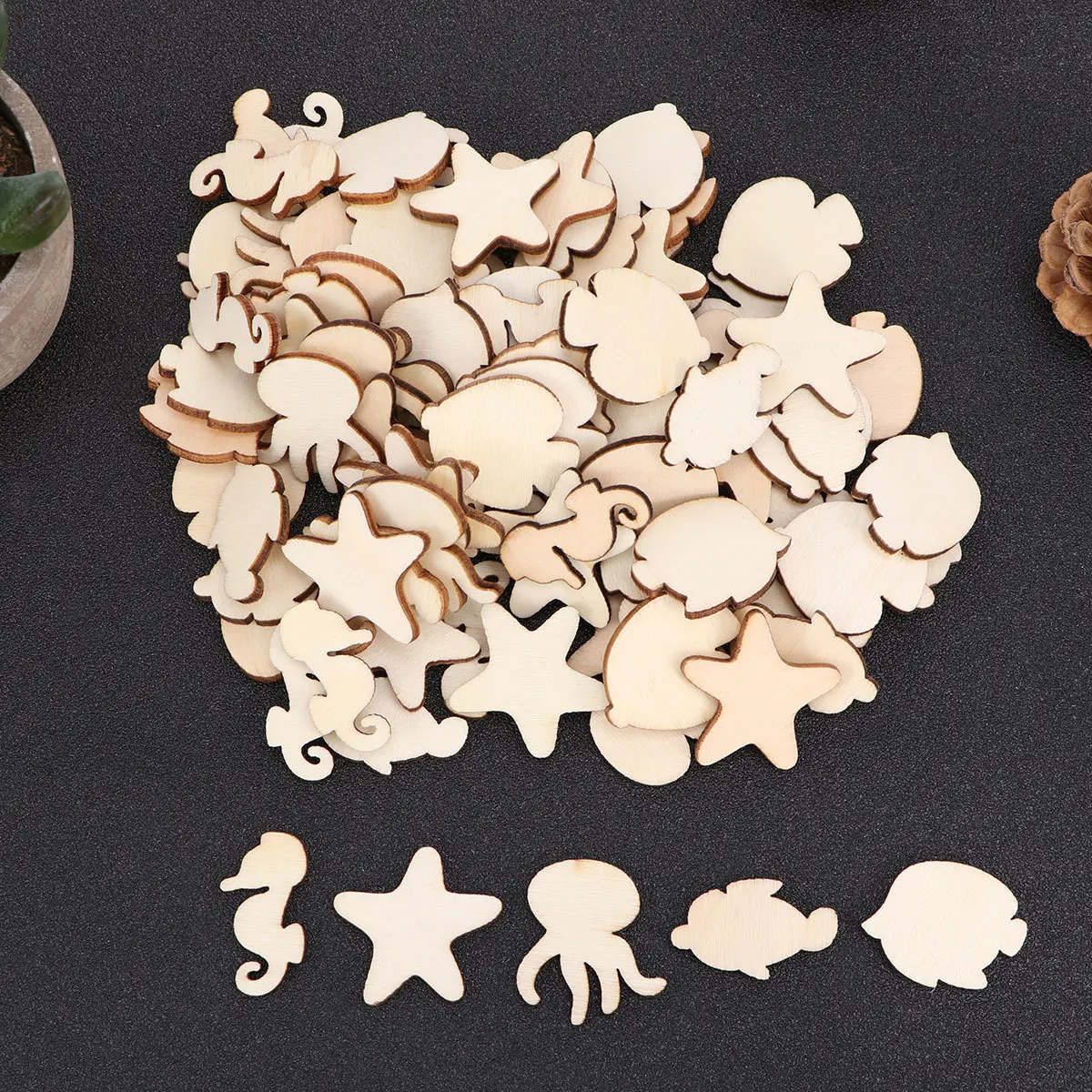 

200Pcs Wooden Craft Pieces Cartoon Marine Animal Cutouts Smooth DIY Decorations for Holiday Wedding Birthday Christmas Wooden