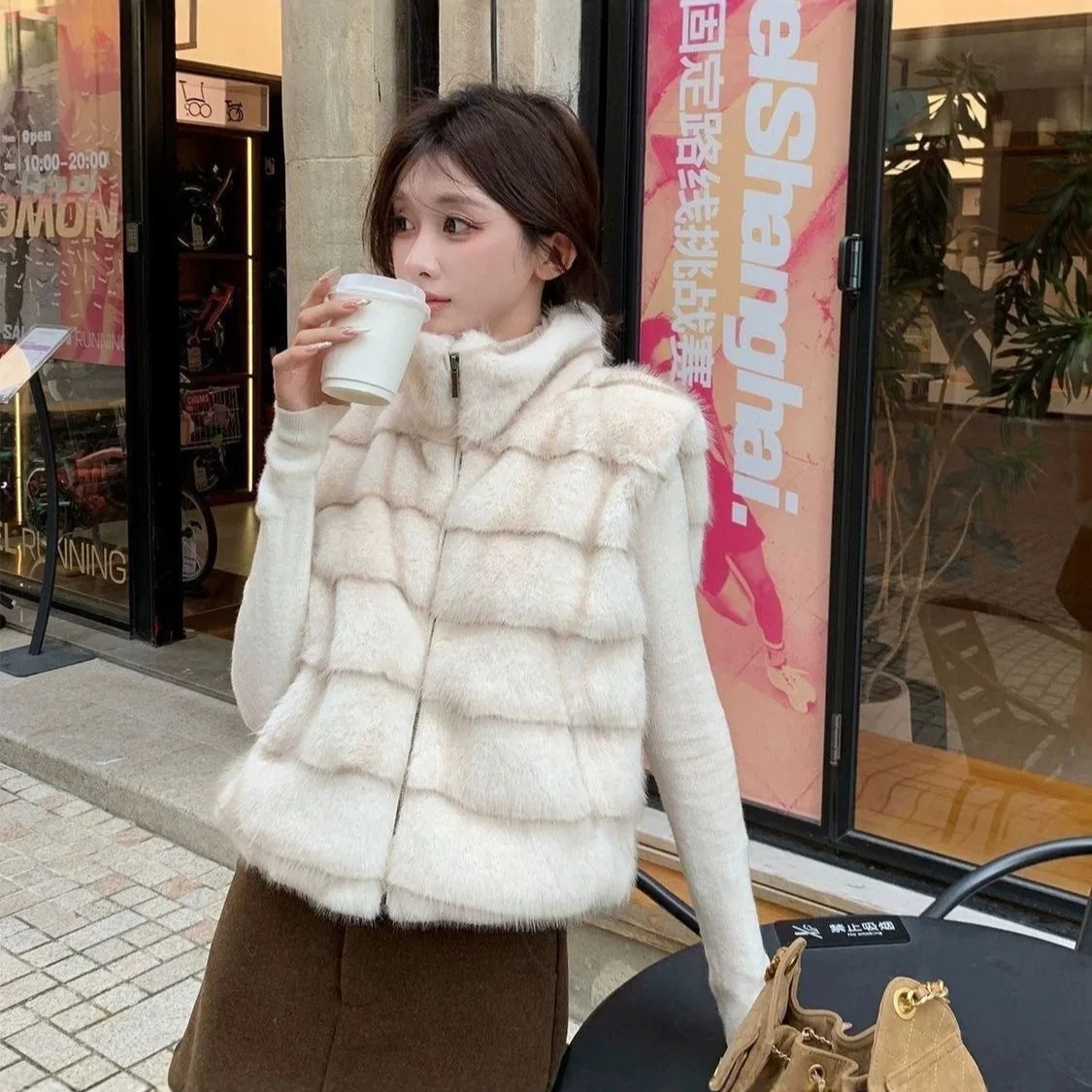 Women Faux Mink Fur Vest Coats Solid Short Sleeveless Jackets Stand Collar Zipper Thick Loose Elegant Casual 2026 Autumn Winter