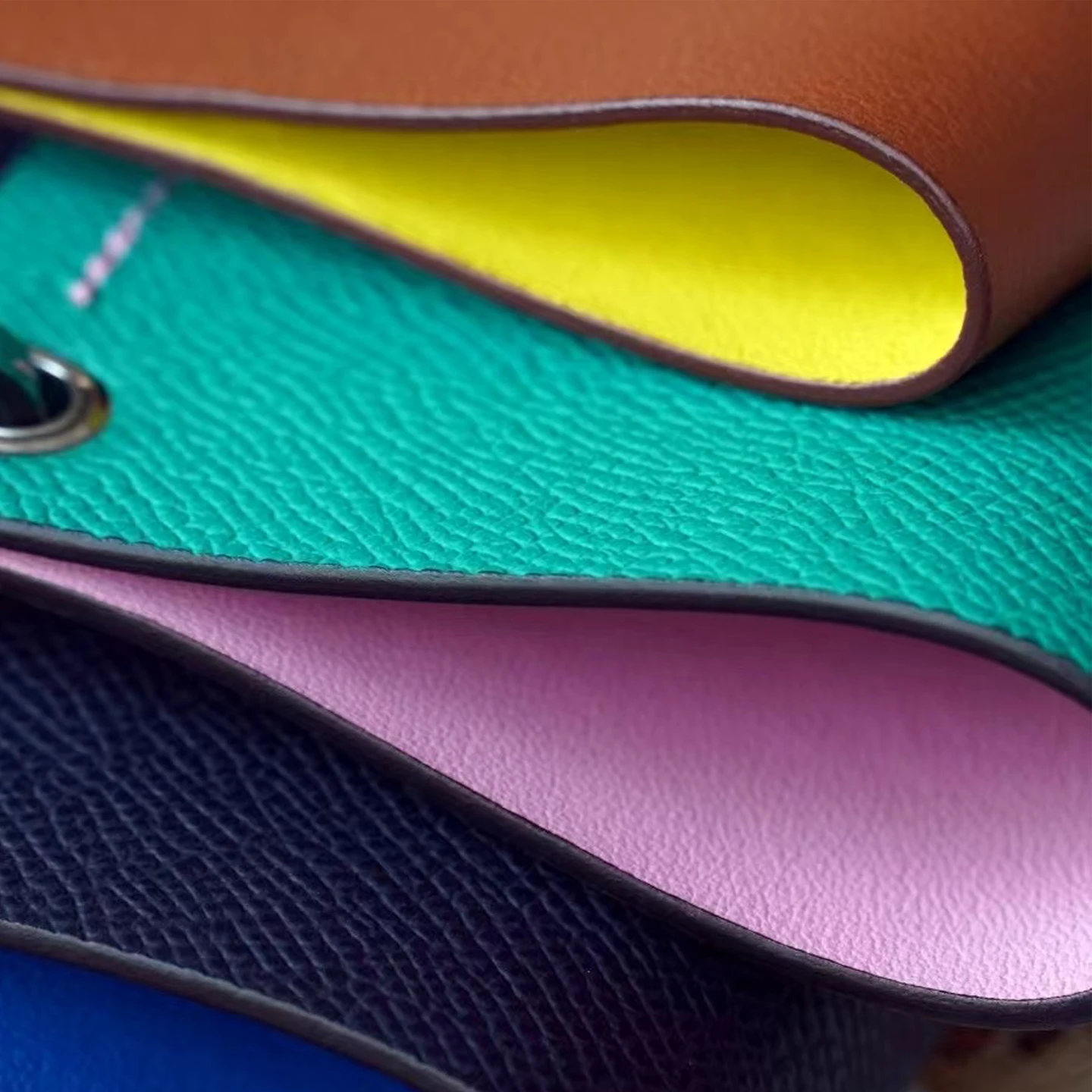 Estojo de óculos de couro genuíno, bolsa de óculos, linha de cera, costura, bolsa de moda, pingente, acessório, cor contrastante, simples, novo